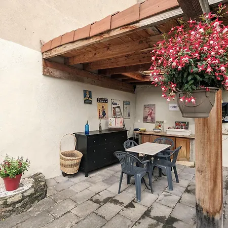 Puy-en-velay : Charmant 2 Avec Jardin Clos, Proche Centre Historique Et Depart St Jacques. - Fr-1-582-459 * Le Puy-en-Velay