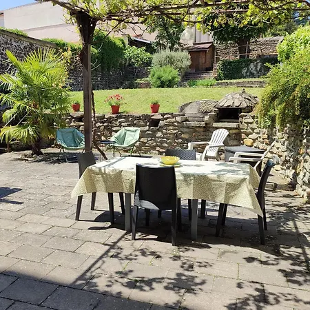 Puy-en-velay : Charmant 2 Avec Jardin Clos, Proche Centre Historique Et Depart St Jacques. - Fr-1-582-459 *